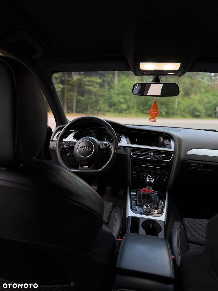 Audi A4 Avant 2.0 TDI DPF S line Sportpaket - 13
