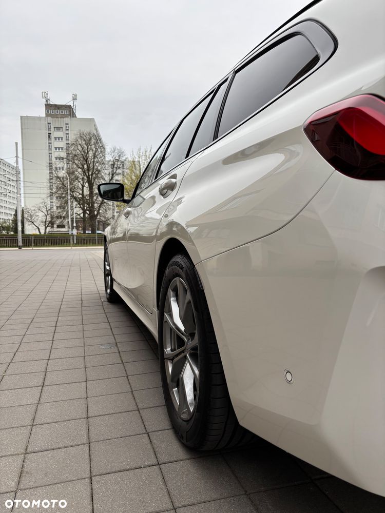 BMW Seria 3 318i - 6