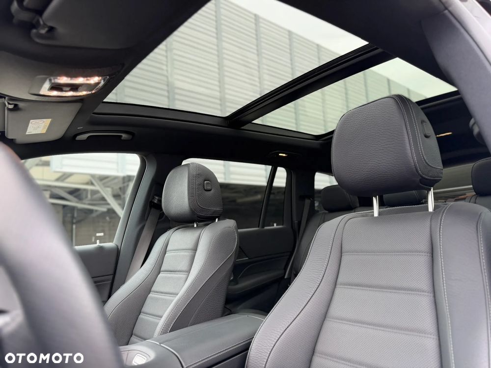 Mercedes-Benz GLS - 17