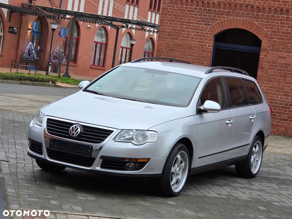 Volkswagen Passat 2.0 TDI DPF DSG Trendline - 11