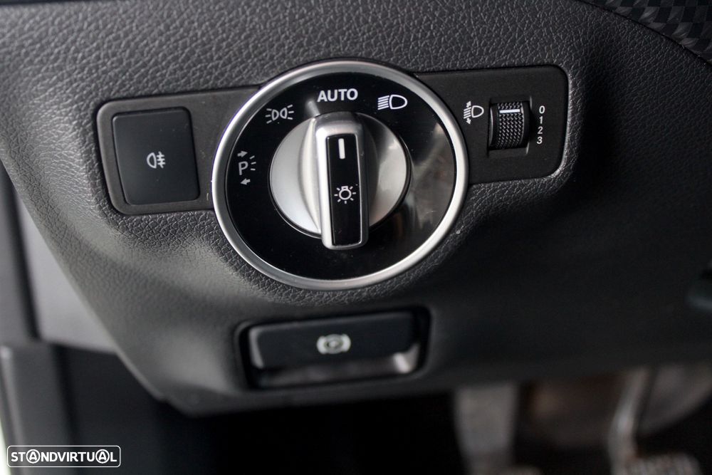 Mercedes-Benz A 180 d Urban - 17