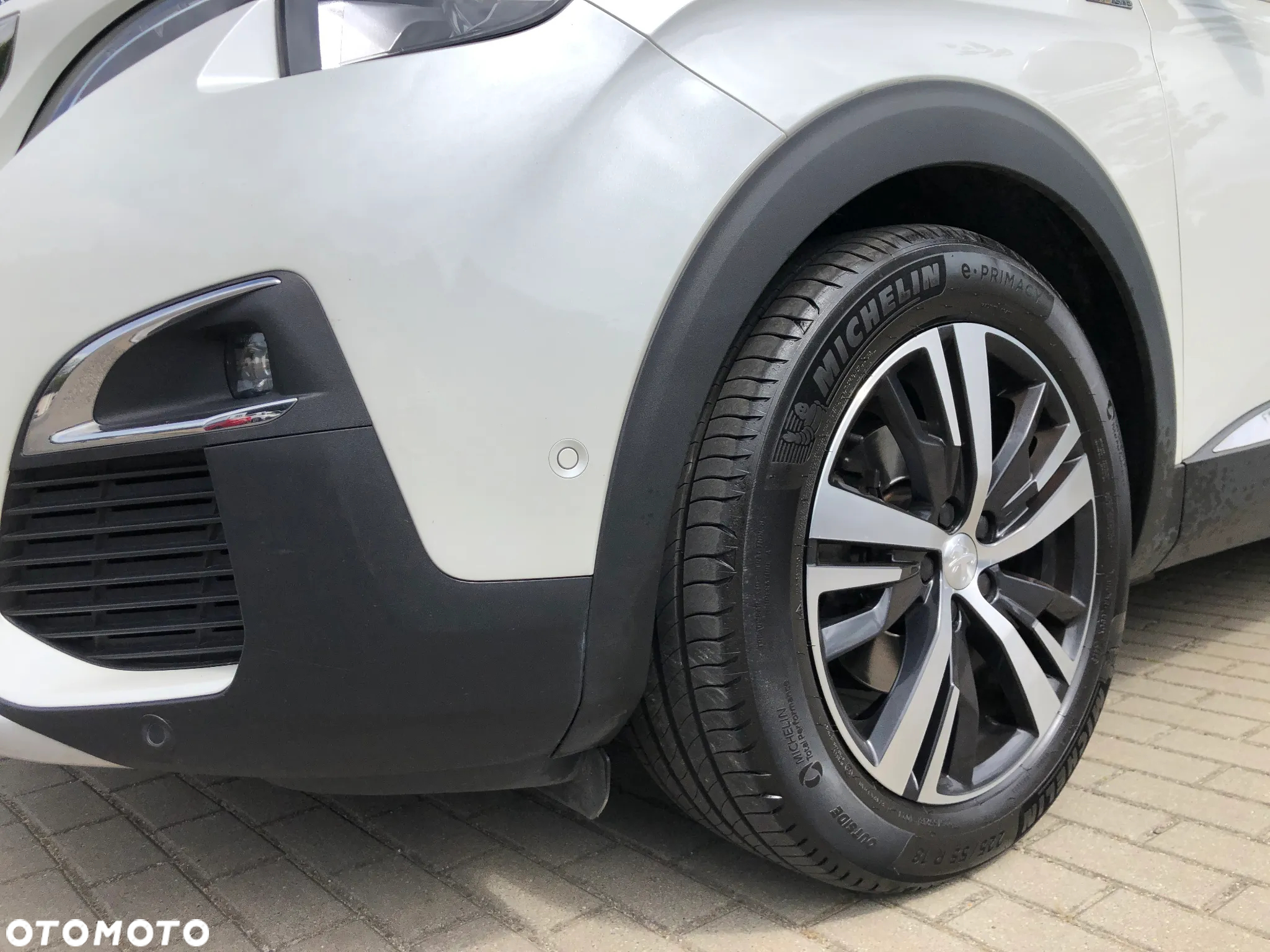 Peugeot 3008 1.5 BlueHDi GT S&S EAT8 - 26