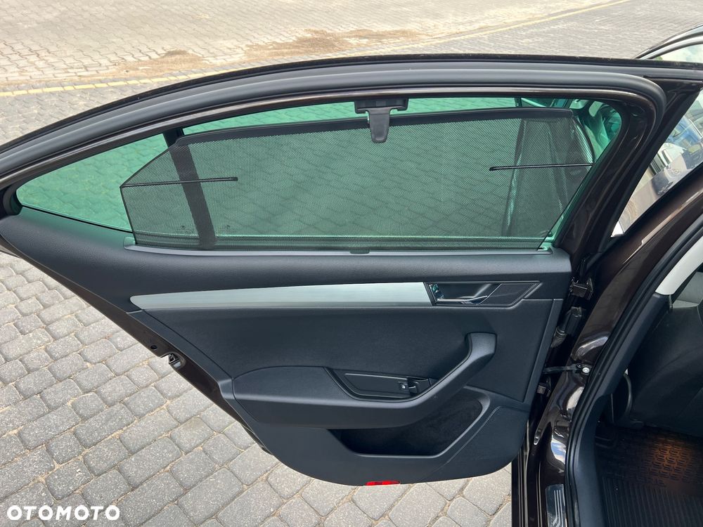 Skoda Superb 1.6 TDI GreenLine - 16