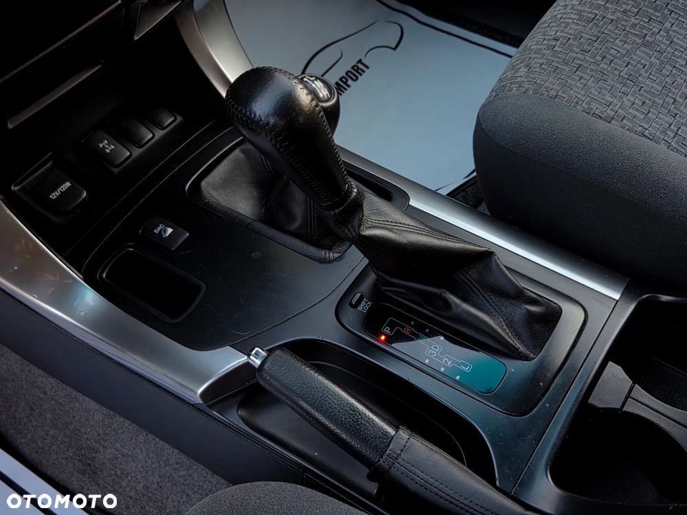 Toyota Land Cruiser - 29