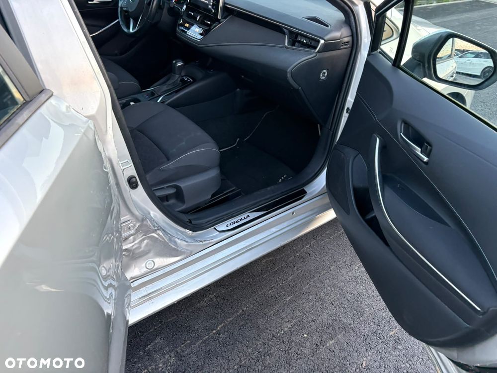 Toyota Corolla 2.0 Comfort - 29