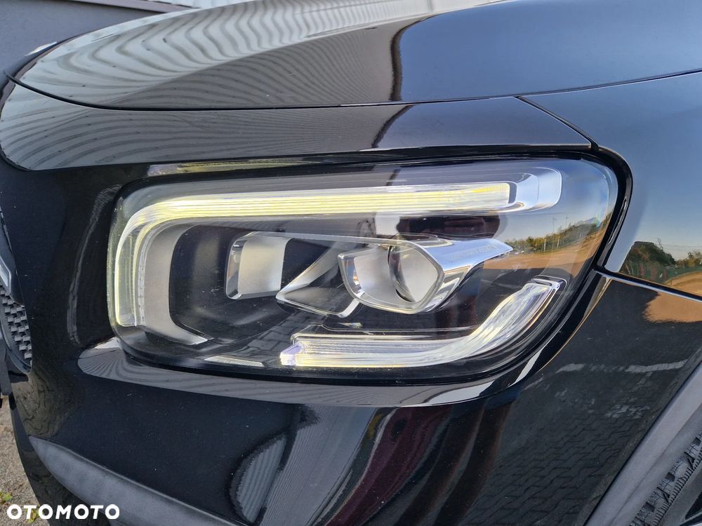 Mercedes-Benz GLB 200 d AMG Line 8G-DCT - 23