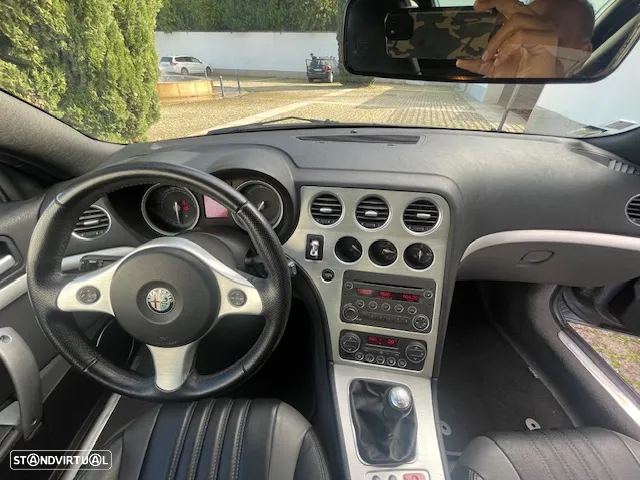 Alfa Romeo Spider - 26