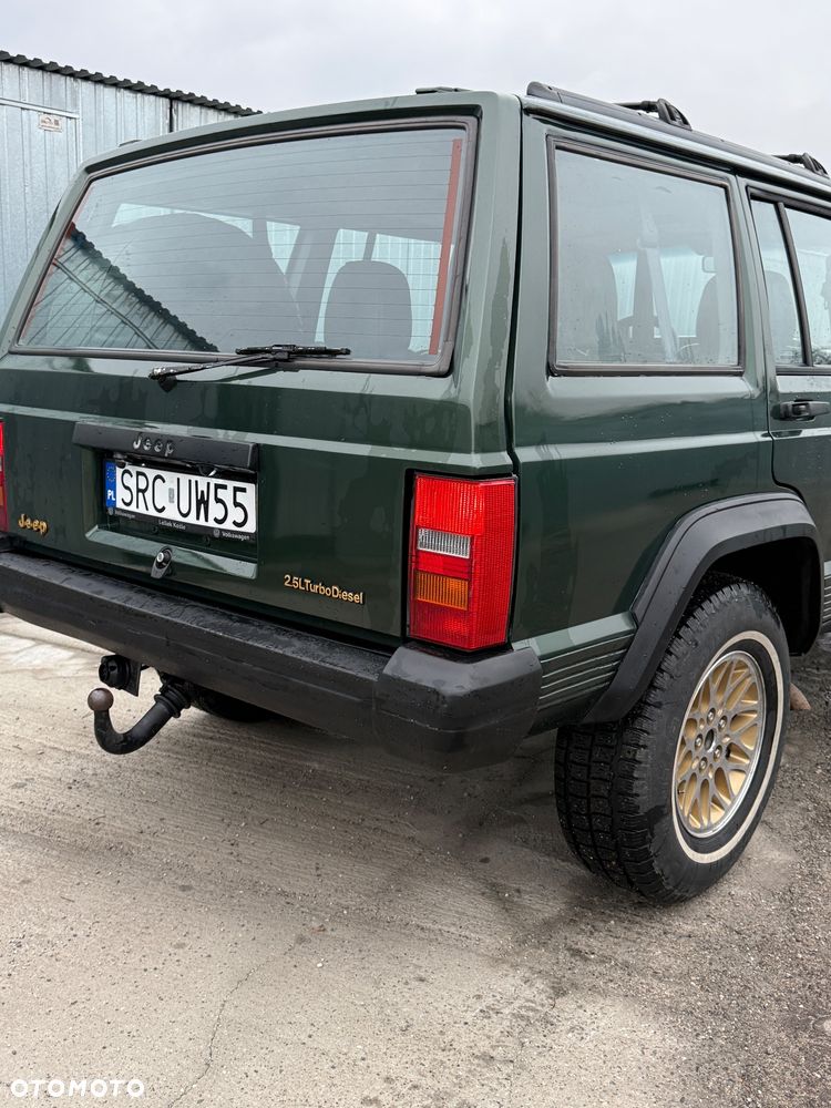 Jeep Cherokee - 8