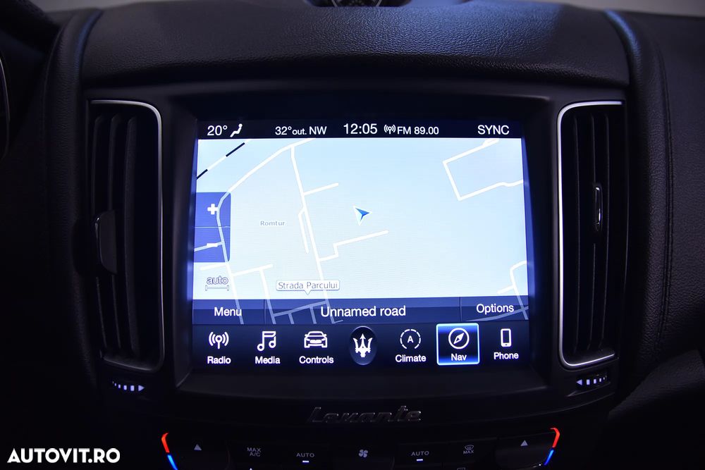 Maserati Levante - 20