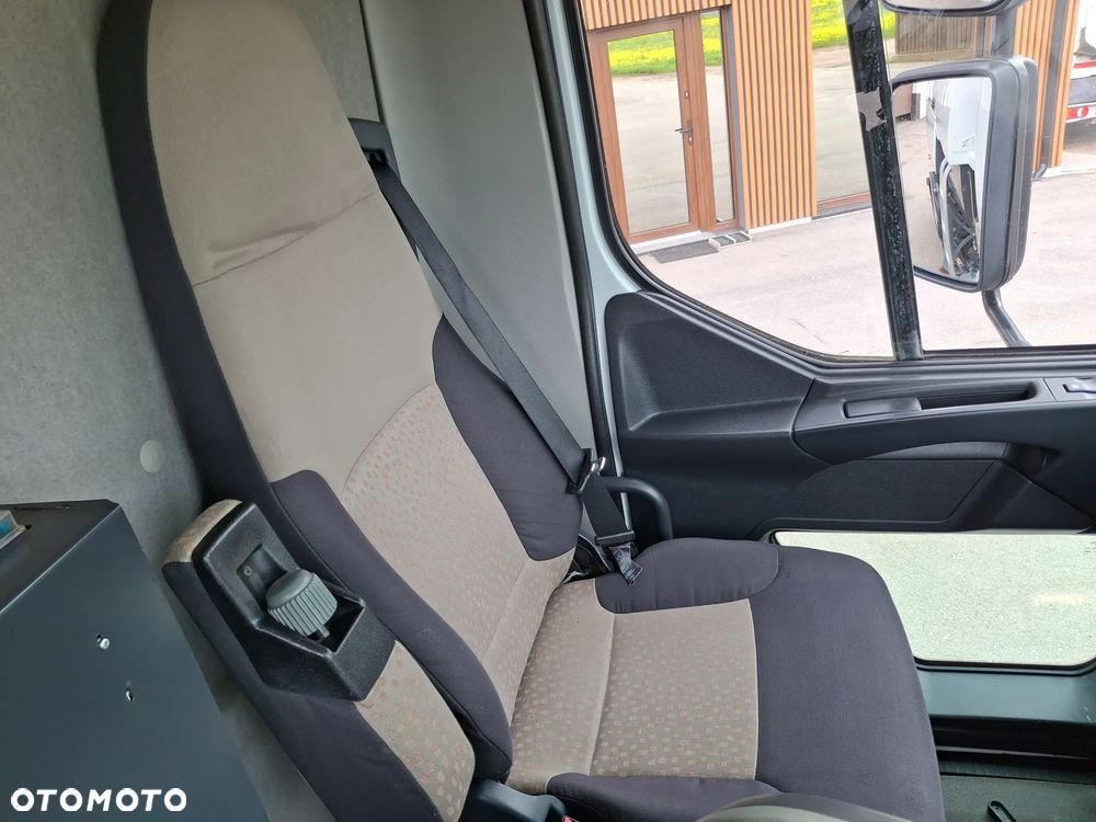 Renault Midlum 220 DXI Zamiatarka SEMAT Zoeller Johnston Szczotki L/R Obie Strony 2013r Napęd Hydrostat 36 tyś Kilometrów 3132 Mth Euro 5 Rura Do Liści Studzienek - 17