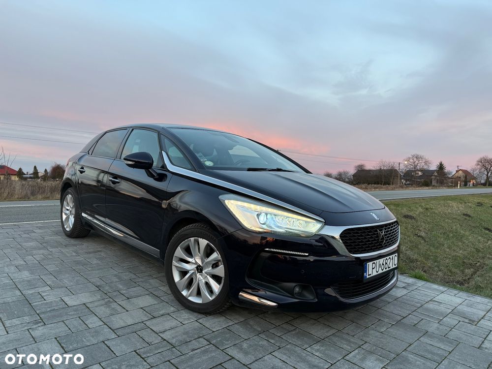 Citroën DS5 Hybrid4 EGS6 SportChic - 1