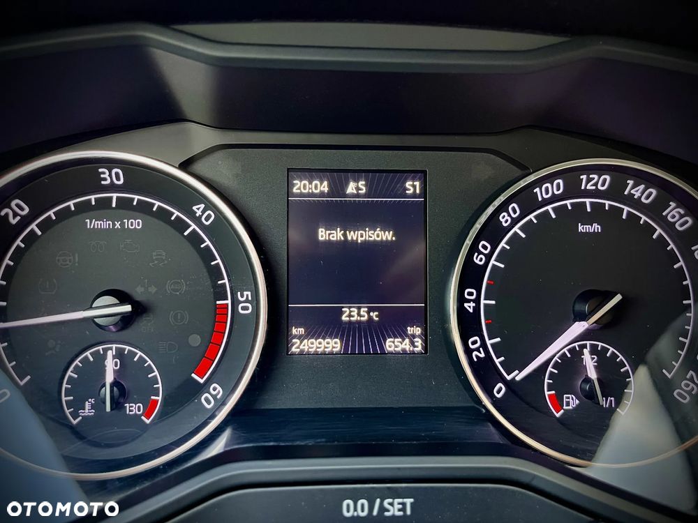 Skoda Superb 2.0 TDI Style DSG - 21