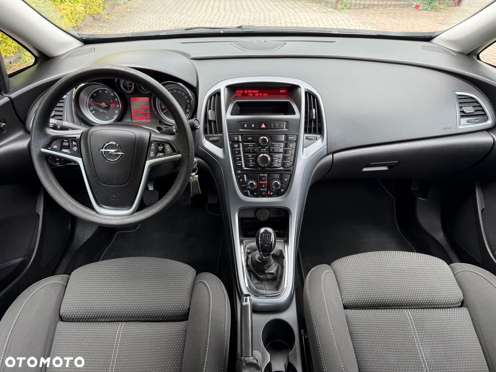 Opel Astra 1.4 Turbo ecoFLEX Start/Stop 150 Jahre - 6
