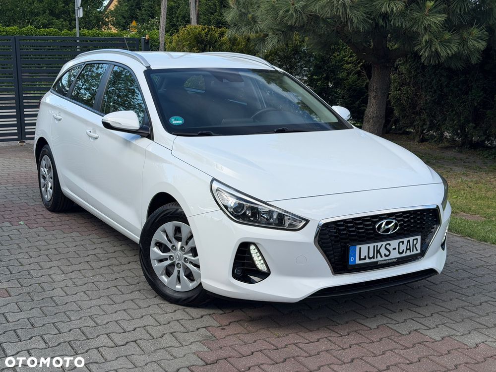 Hyundai i30 blue Kombi 1.4 Trend - 39