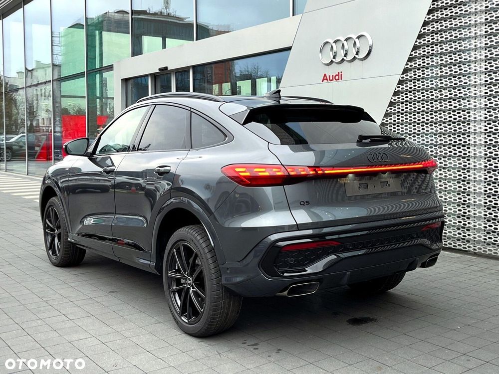 Audi Q5 Sportback - 3