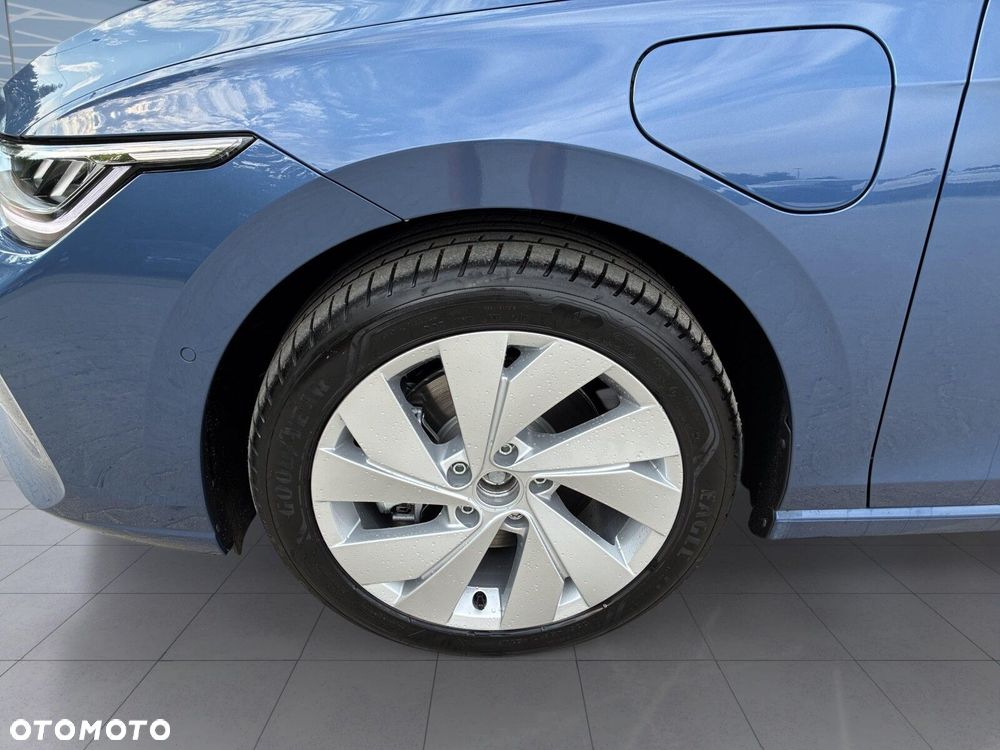 Volkswagen Golf - 30