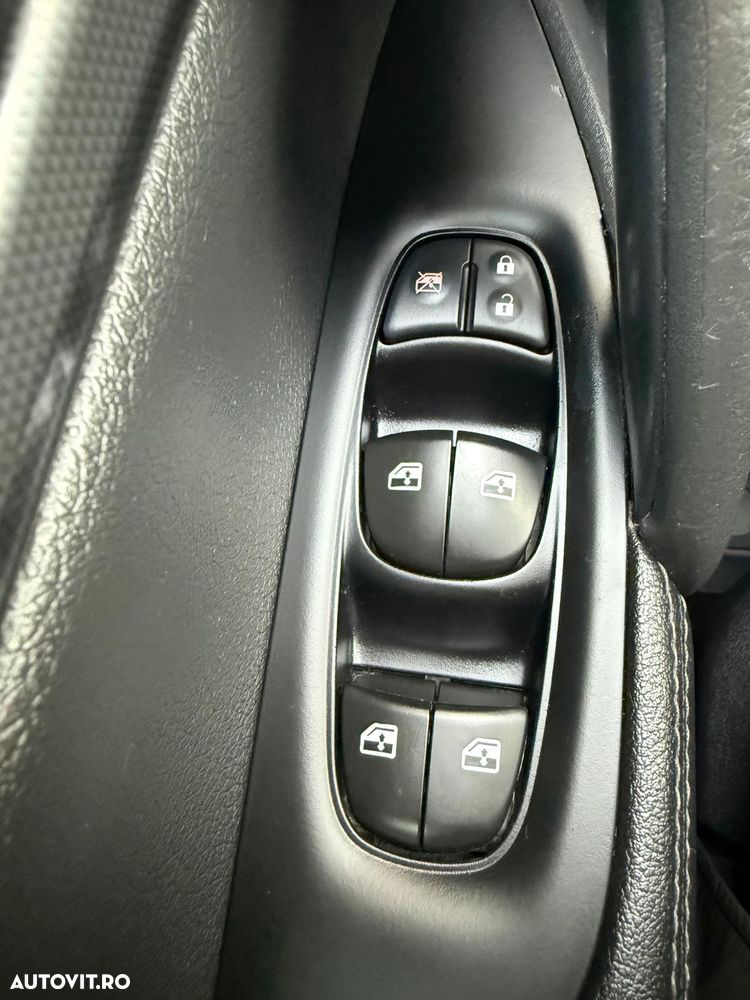 Nissan Qashqai 1.3 DIG-T DCT TEKNA - 31