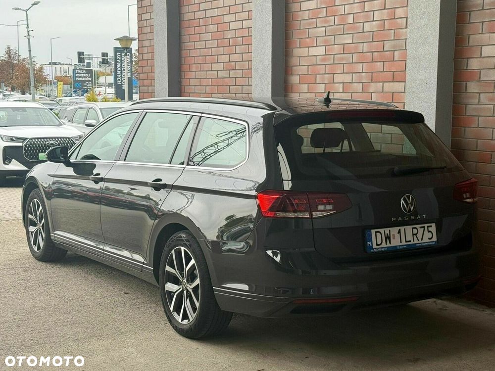 Volkswagen Passat - 6