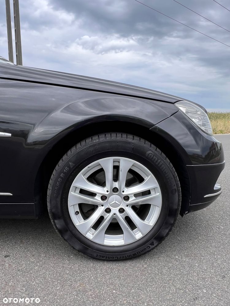Mercedes-Benz Klasa C 220 CDI DPF Automatik Avantgarde - 3