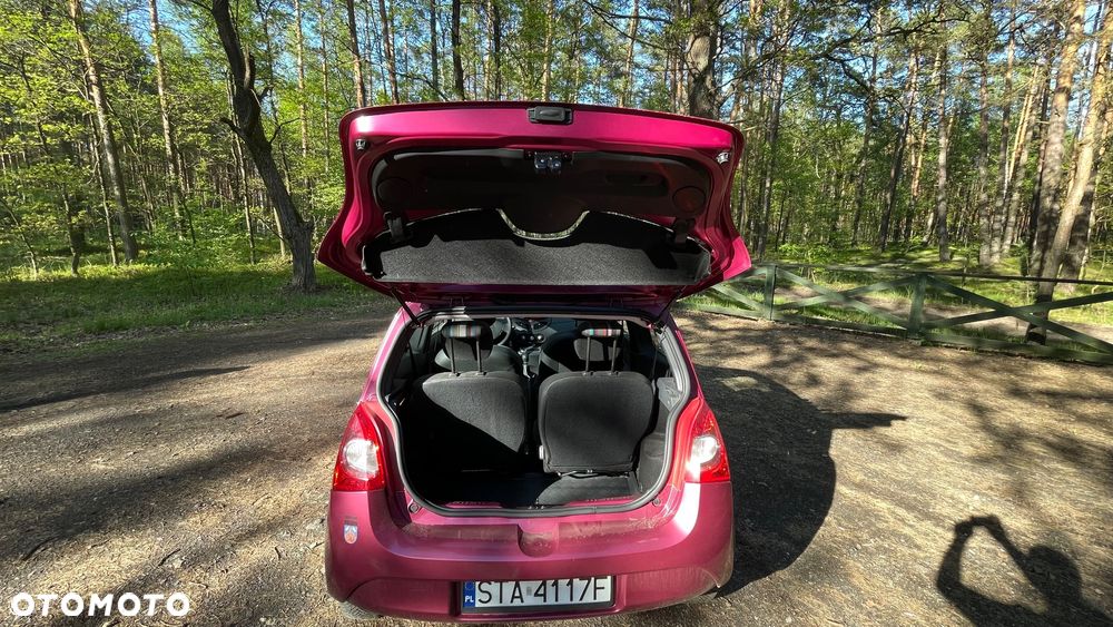 Renault Twingo 1.2 LEV 16V 75 eco2 - 21