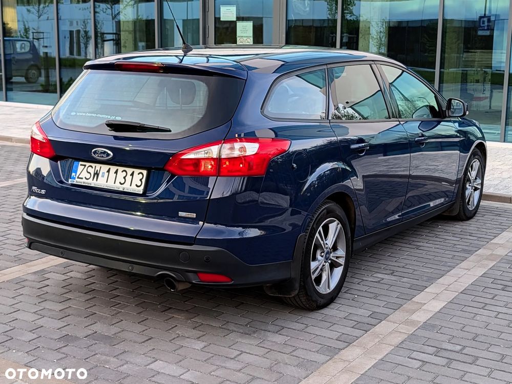 Ford Focus 1.6 EcoBoost Titanium - 4