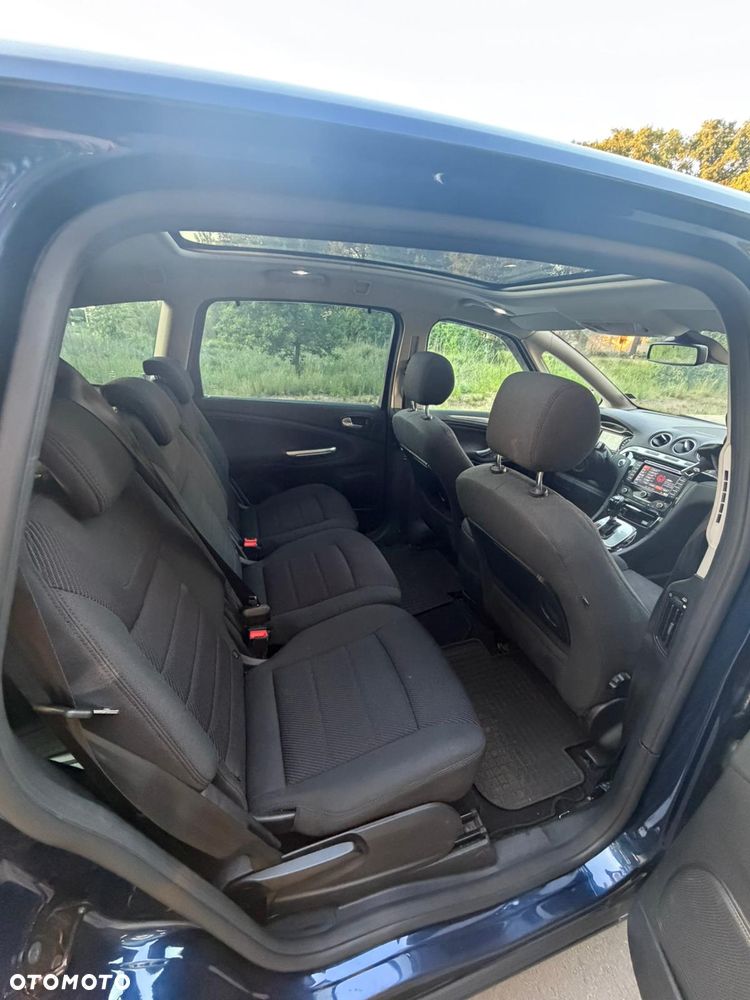 Ford S-Max - 8