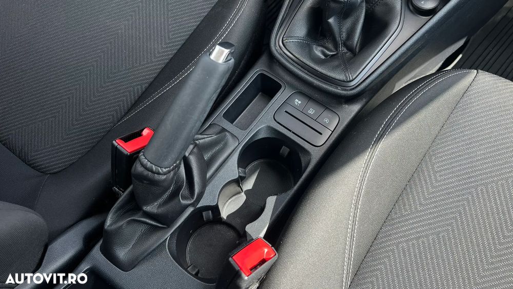 Ford Fiesta 1.0 EcoBoost Powershift Trend - 11