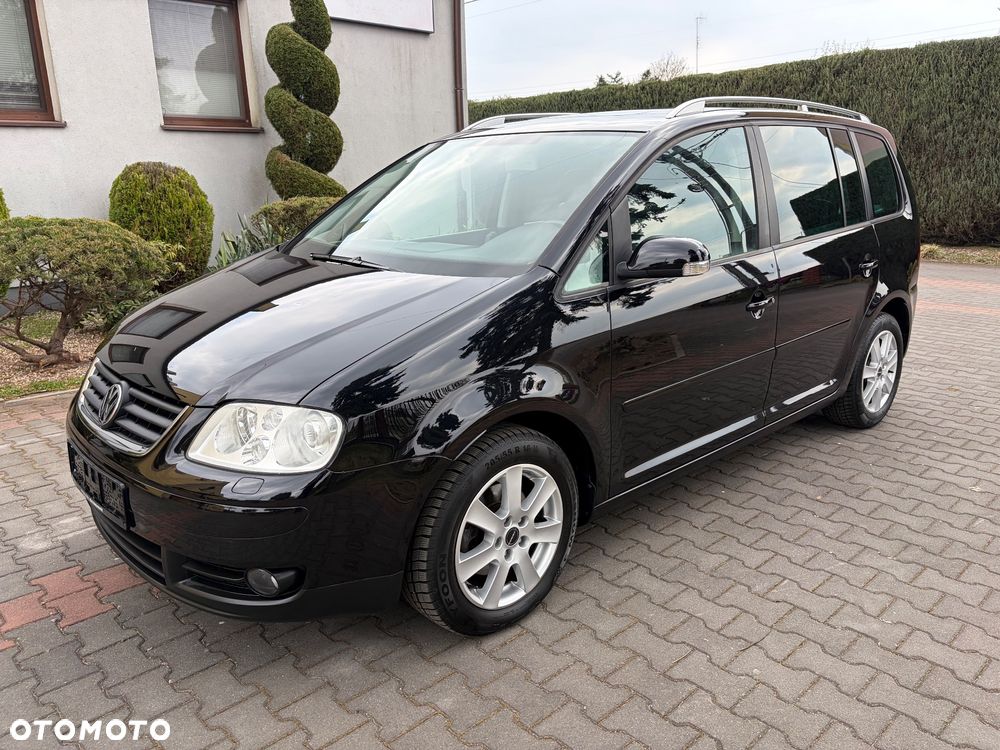 Volkswagen Touran 2.0 FSI Automatik Highline - 16