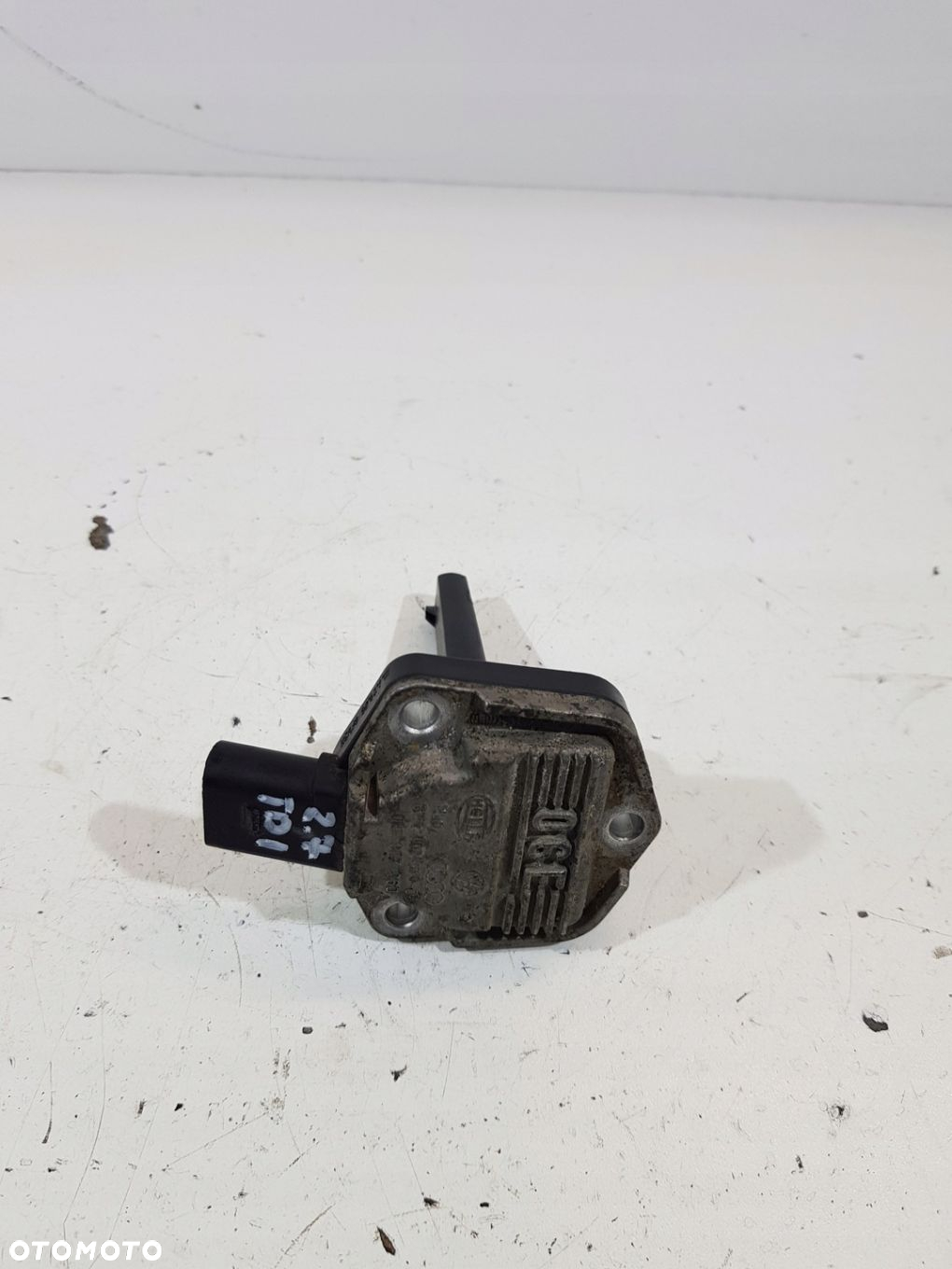 CZUJNIK POZIOMU OLEJU 06E907660 AUDI 2.7 3.0TDI - 9
