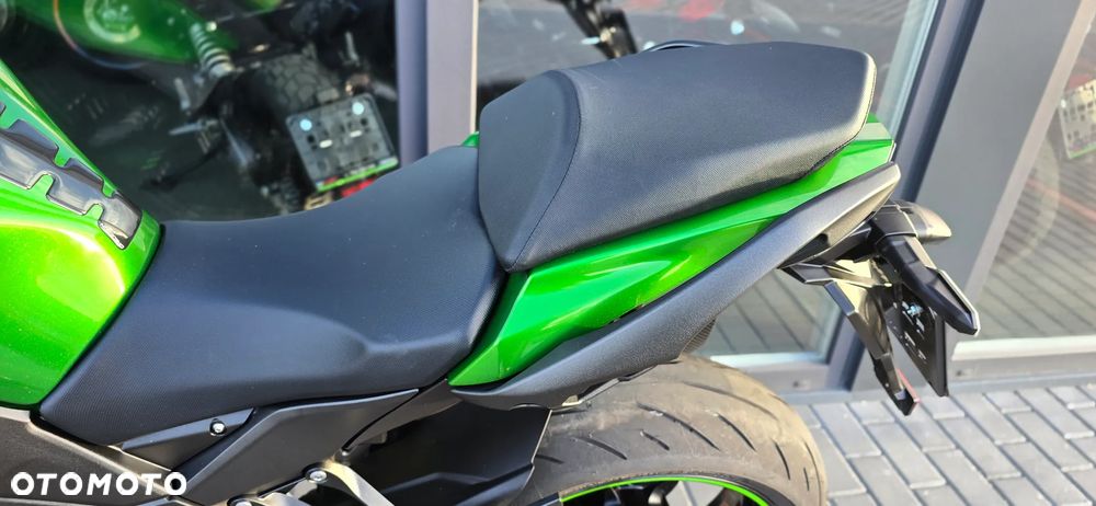 Kawasaki Ninja 1000 SX - 40
