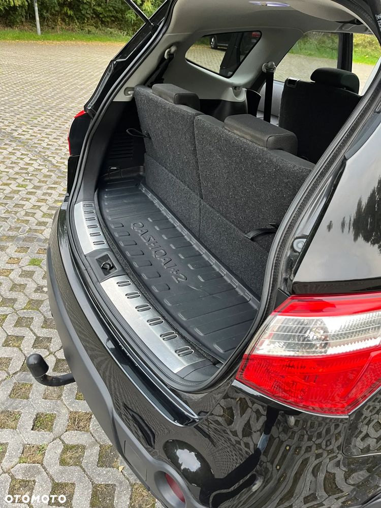 Nissan Qashqai+2 - 9
