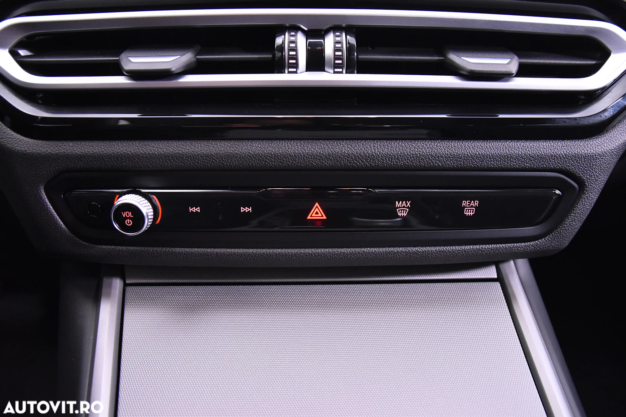 BMW Seria 3 330e xDrive AT PHEV - 18
