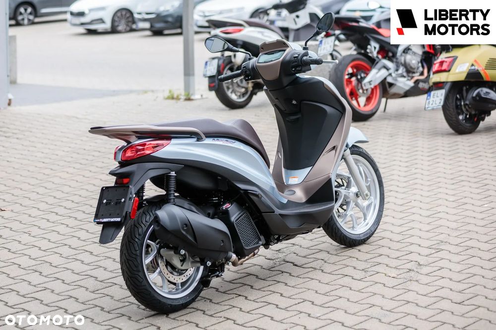 Piaggio Medley - 2