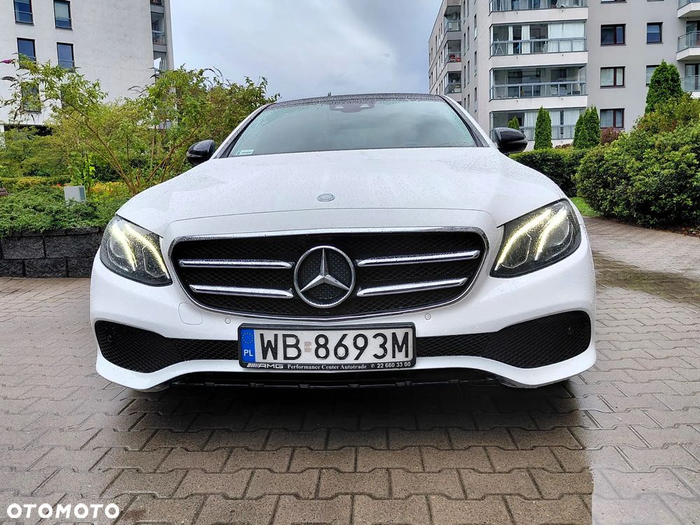 Mercedes-Benz Klasa E 220 d 9G-TRONIC - 25