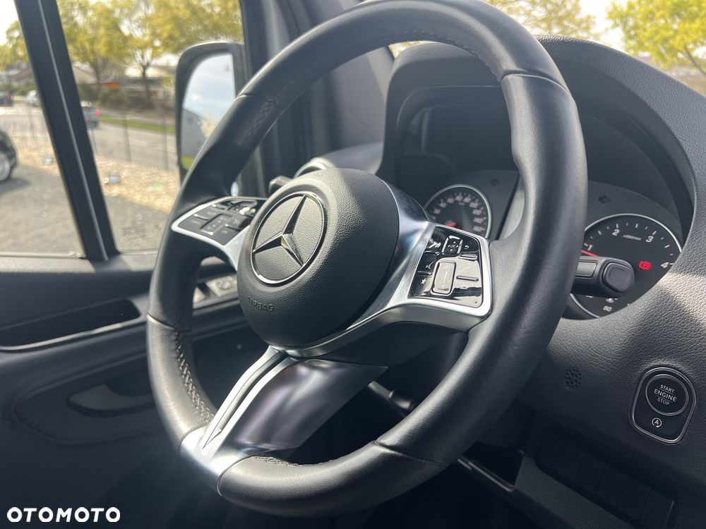Mercedes-Benz Sprinter - 27