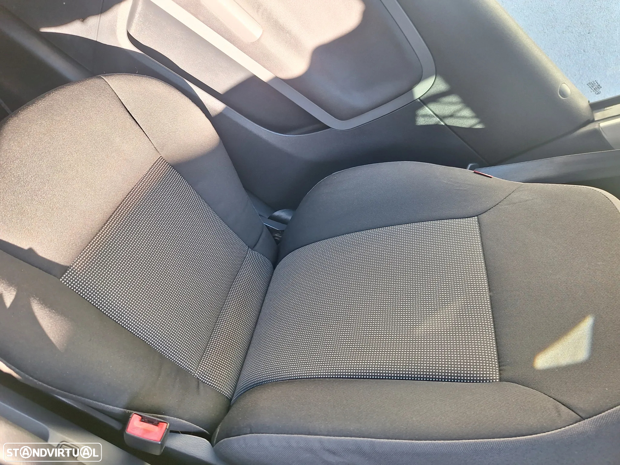 SEAT Ibiza 1.9 TDi Signo - 8
