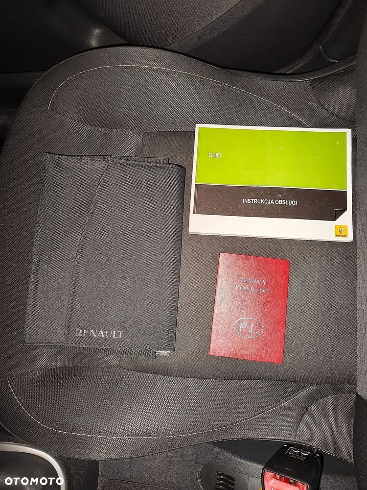 Renault Clio - 11
