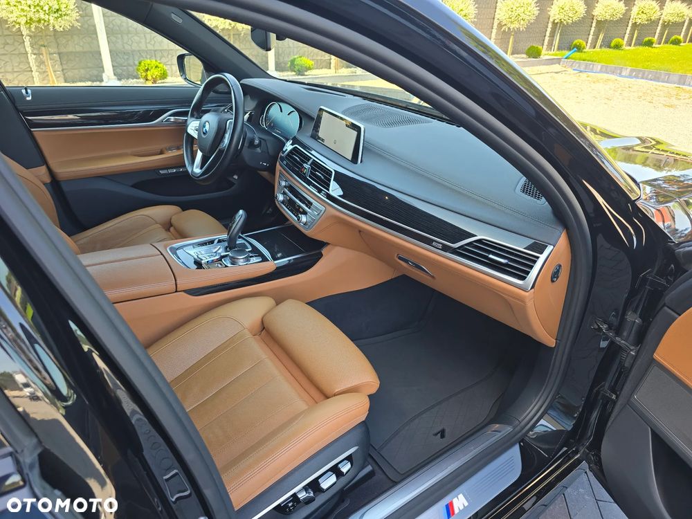 BMW Seria 7 730d xDrive - 29