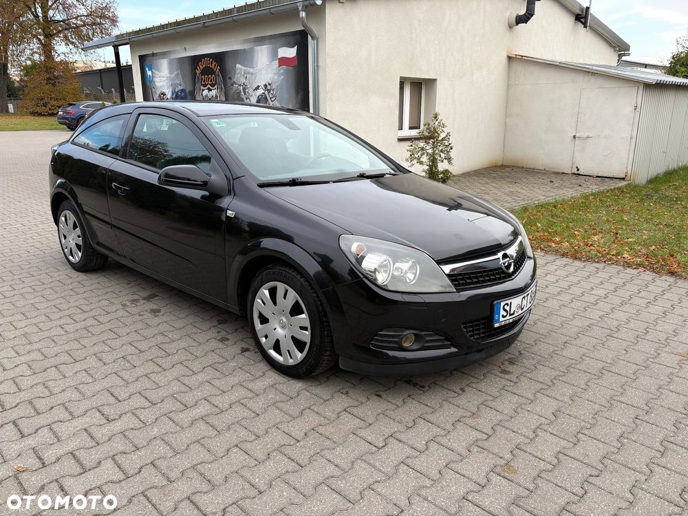 Opel Astra GTC 1.6 - 6