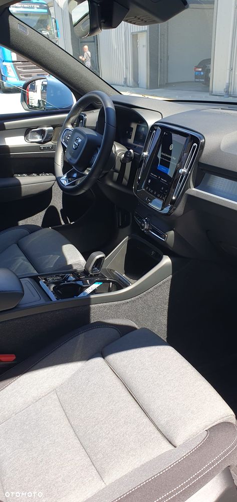 Volvo XC 40 B3 Plus Dark - 5