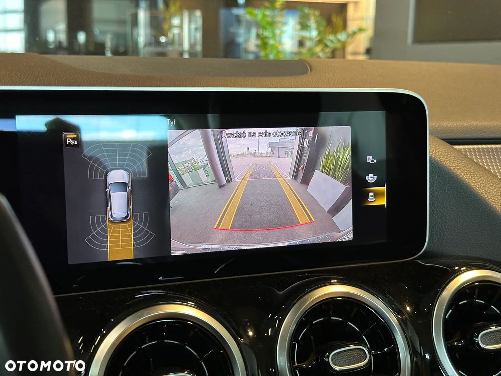 Mercedes-Benz GLA 200 Progressive - 18
