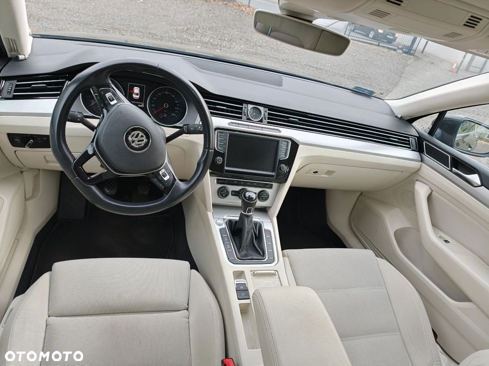 Volkswagen Passat 1.8 TSI BMT Comfortline - 7