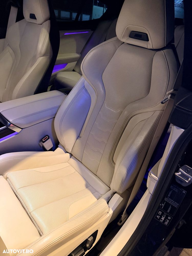 BMW M8 M850i xDrive AT - 23