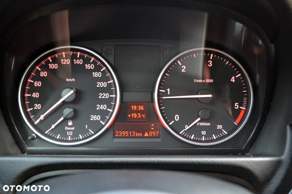 BMW Seria 3 320d M Sport Edition - 16