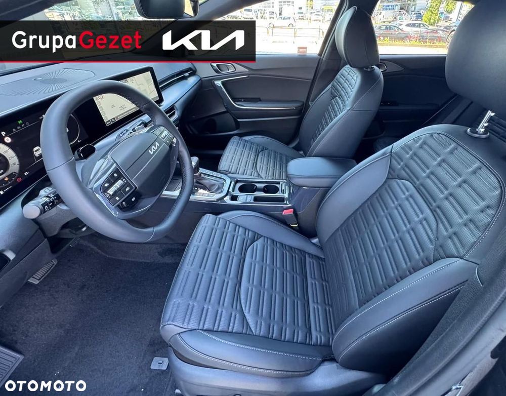 Kia XCeed 1.6 T-GDI Business Line DCT - 14
