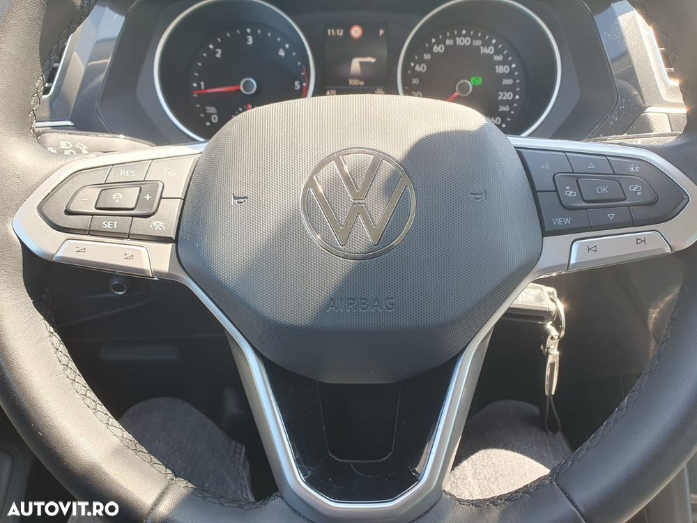Volkswagen Tiguan - 11