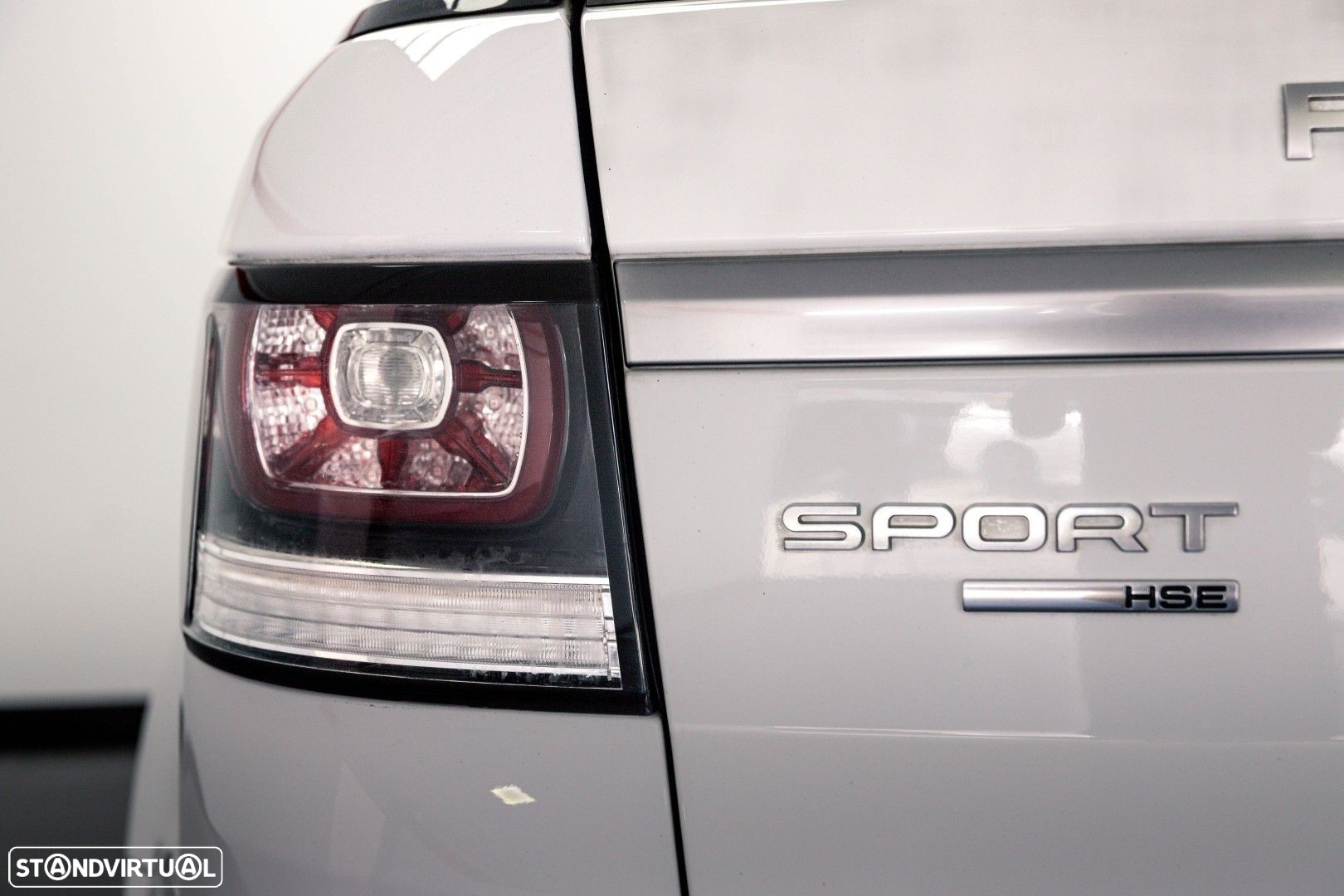 Land Rover Range Rover Sport 3.0 TDV6 HSE Dynamic - 12