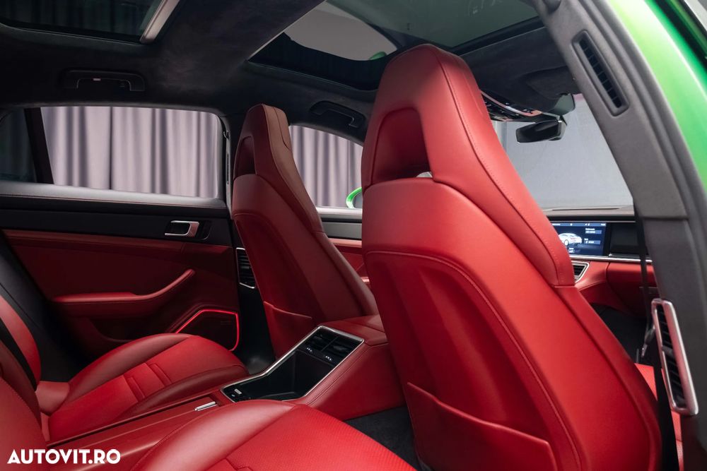 Porsche Panamera 4 - 38