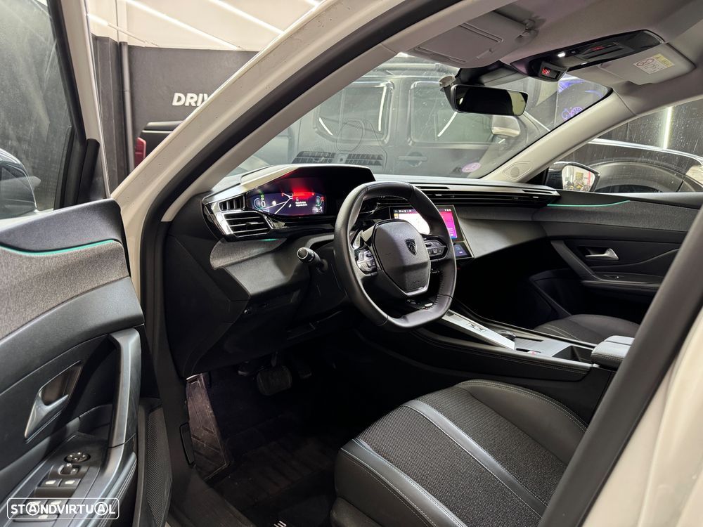 Peugeot 308 1.2 PureTech Allure Full LED EAT8 - 23