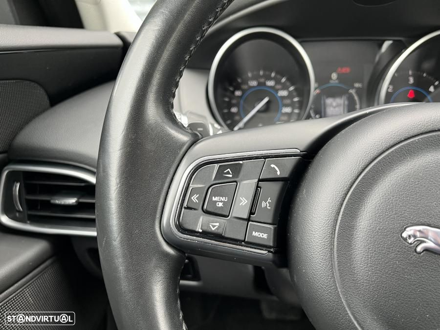 Jaguar XE 2.0 D Prestige Aut. - 15